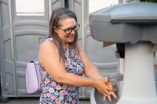 Best Luxury portable toilet rental  in Westfield, WI